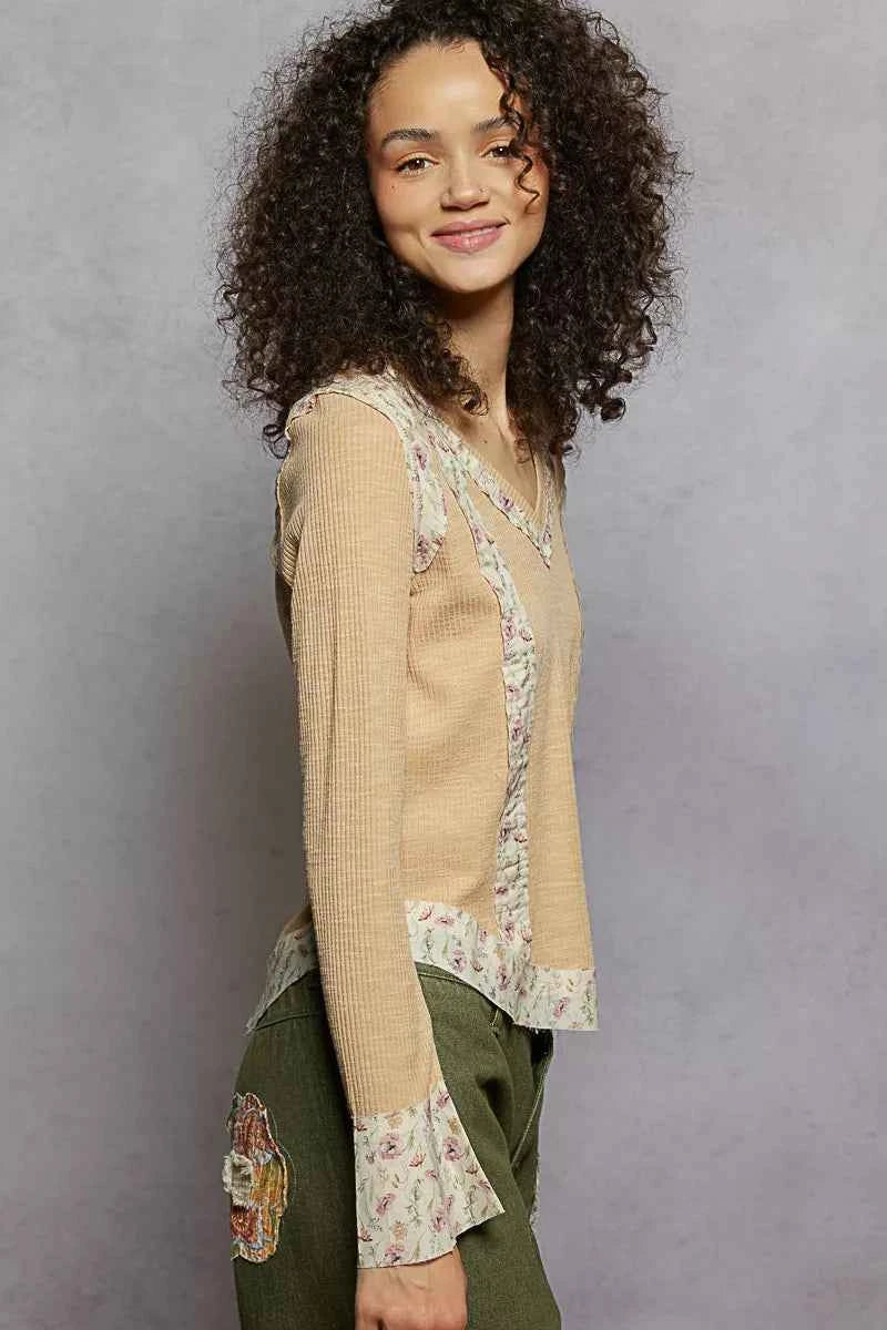 POL Floral Patch V-Neck Long Sleeve Ribbed Top ddbae13e-0ab8-4ecf-9458-cd2182a4cfff-Max-Origin