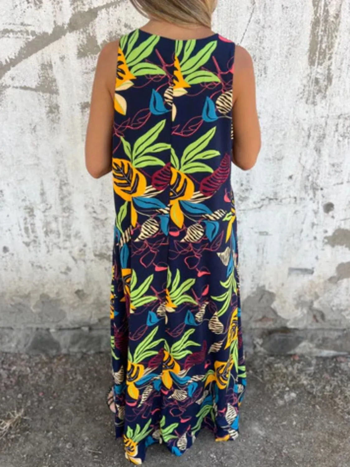 Full Size Printed V-Neck Sleeveless Dress Plus Size ddcad65c-2168-4327-91d6-d86e19c8fbe3-Max-Origin