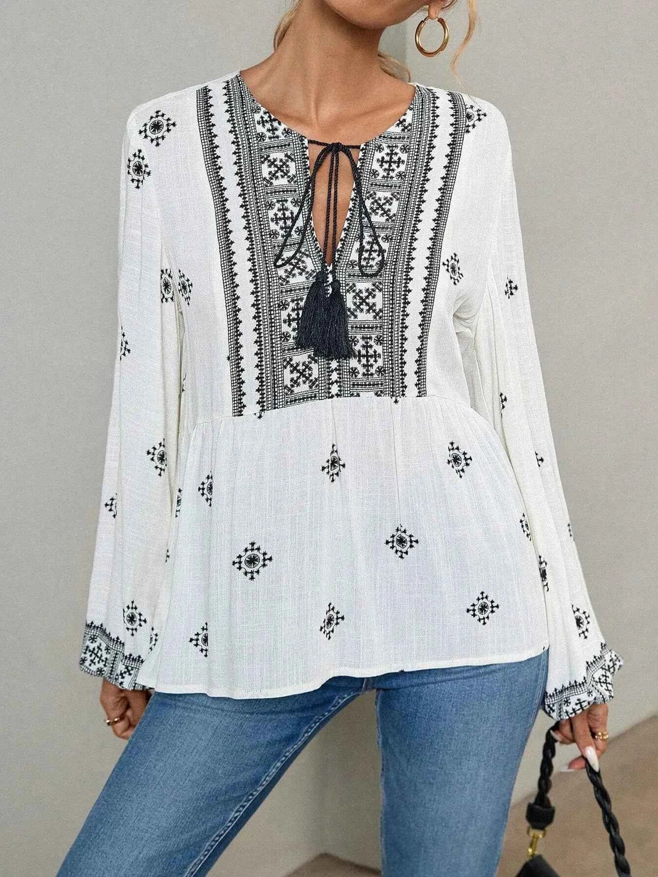 Tie Front Long Sleeve Blouse de07939794004e249d7d903c4ddf182e-Max-Origin