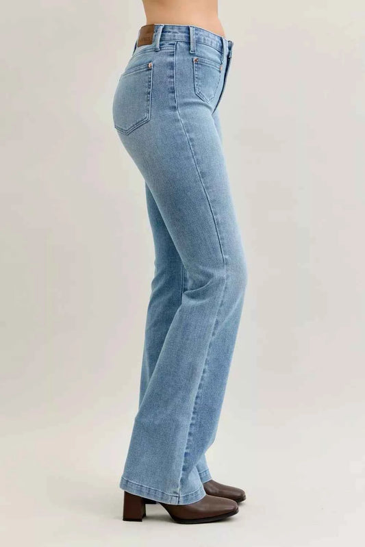 Full Size Mid Rise Bootcut Jeans with Contrast Wash & Front Patch Pockets Plus Size de6d9b44a34f405ca5d536f9092bb4cb-Max-Origin