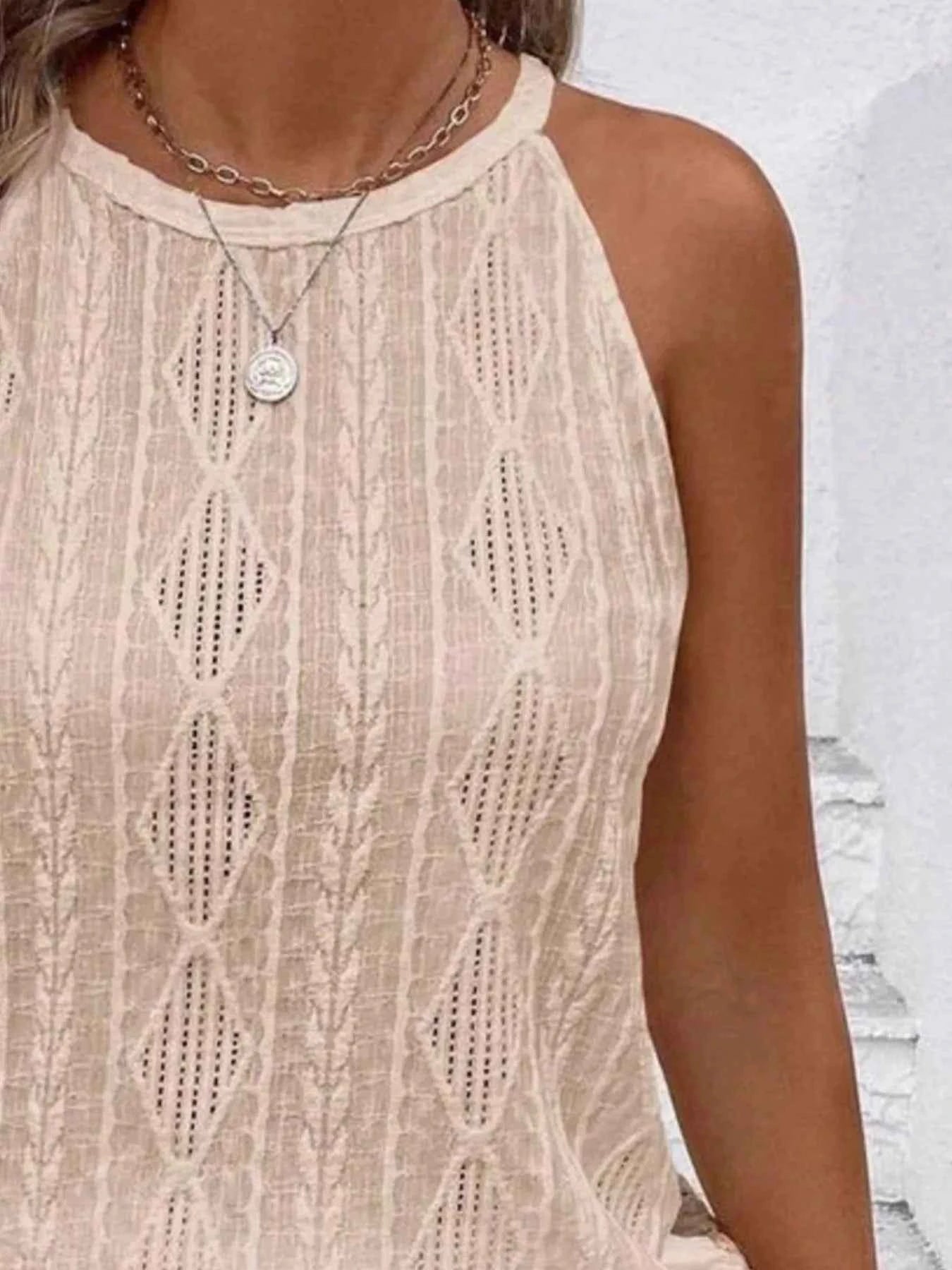 Textured Round Neck Tank de9a0aed-952b-46ca-9699-34f51fe95fa0-Max-Origin