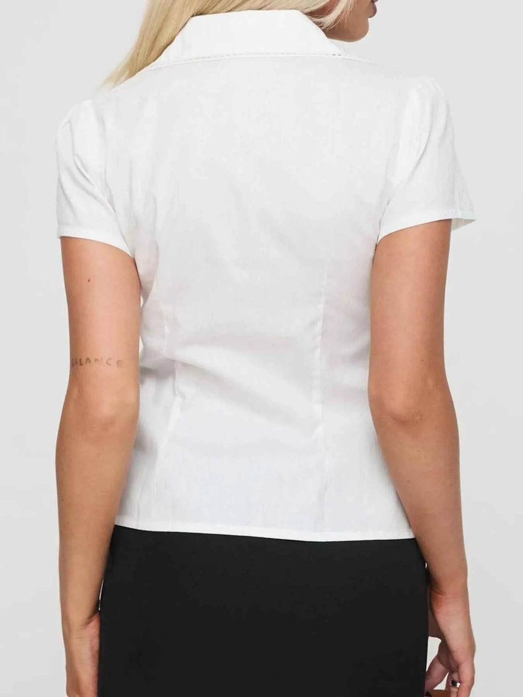 Short Sleeve Button-Up Shirt df54d4d0-e496-438d-88f1-9f2daede7f9f-Max-Origin