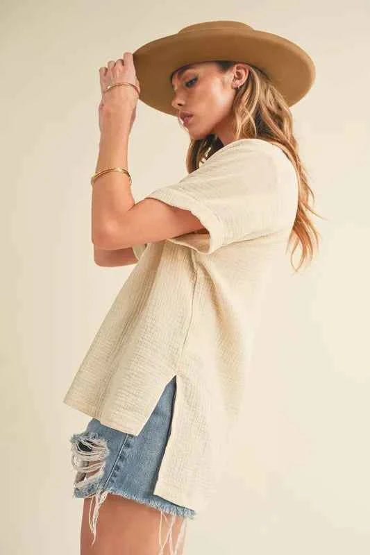 Aemi + Co Side Slit Johnny Collar Short Sleeve Cotton Gauze Blouse dff9669f-4ac2-4fcf-9436-1a8320c1891d-Max