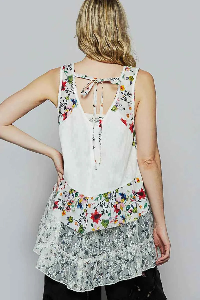 POL Floral Print Scoop Neck Tank with Lace Trim e0457c78-74f5-4fd1-b229-45ffad82e0c6-Max-Origin