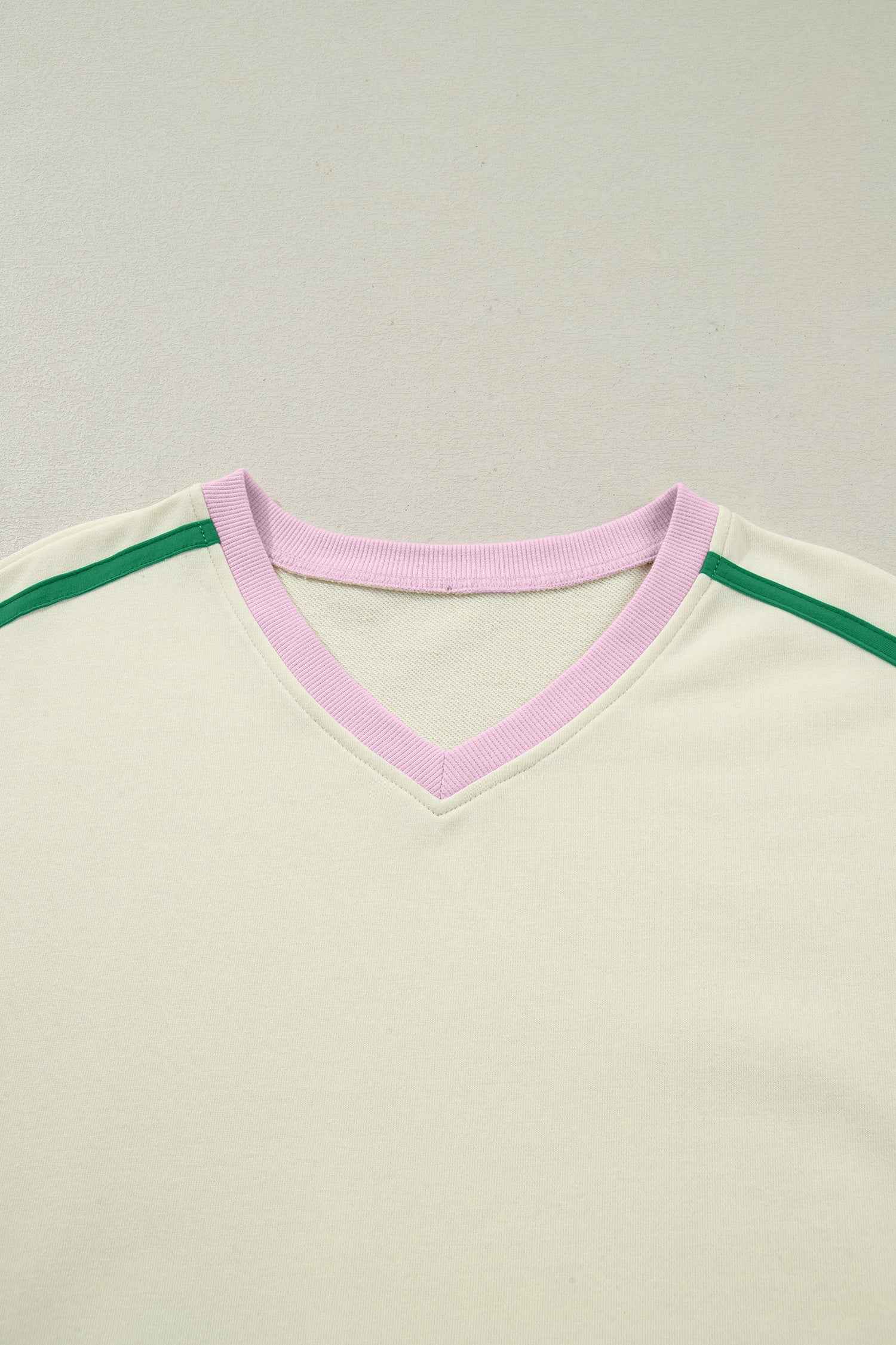 Beige Ribbed Colorblock Trim V Neck Sporty Pullover Mini Skort 2pcs Athleisure Set e05637d1734491e5