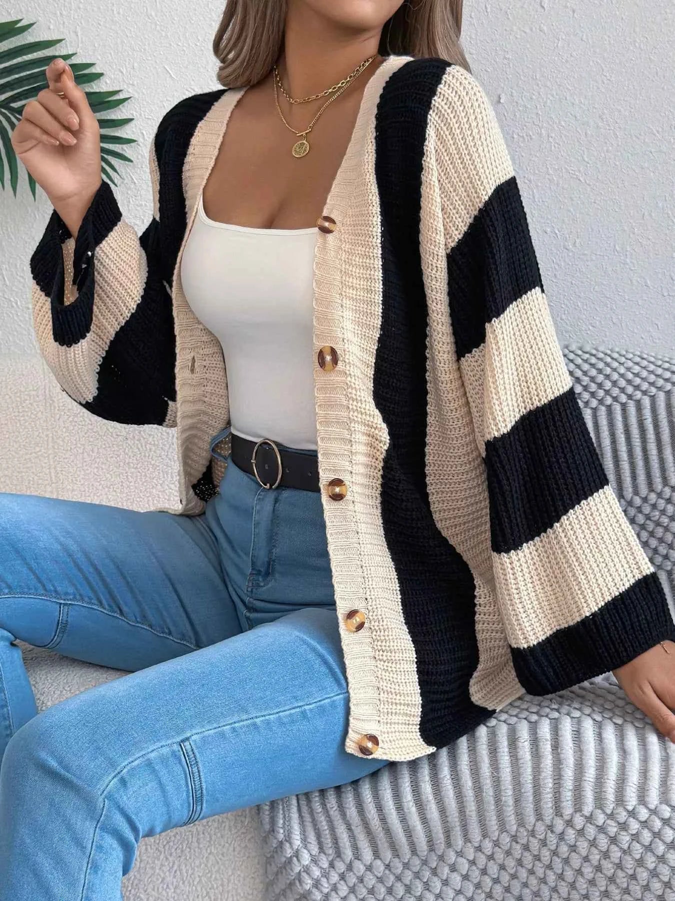 Color Block Button-Up Cardigan Apricot e08dd48a-55d7-4400-a396-e13a1441610a-Max-Origin