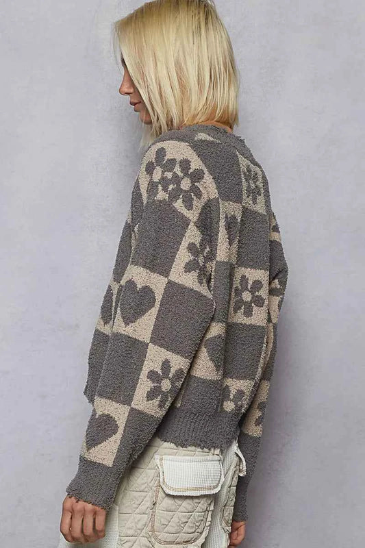 V-Neck Heart Pattern Checkered Sweater e0f887cc-8a95-4f9c-9caf-78a8bc5c048d-Max-Origin