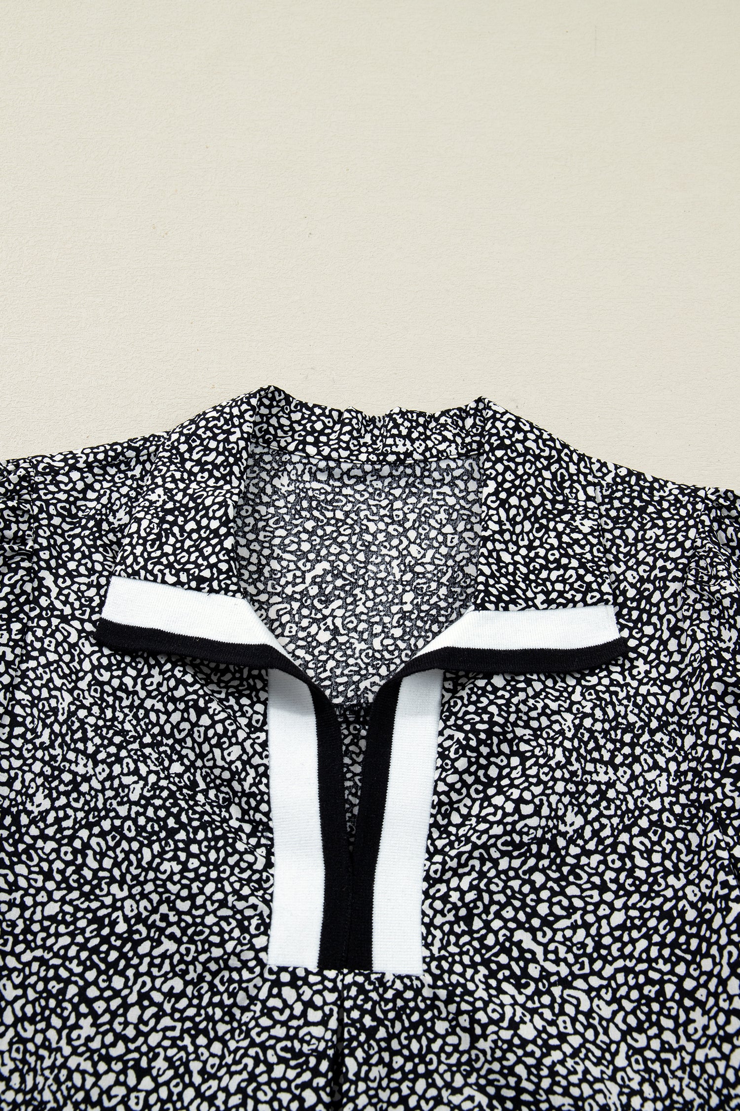 Black Leopard Print Contrast Striped Trim Polo Collar Short Sleeve Dress with Pockets e1003800178fba3a