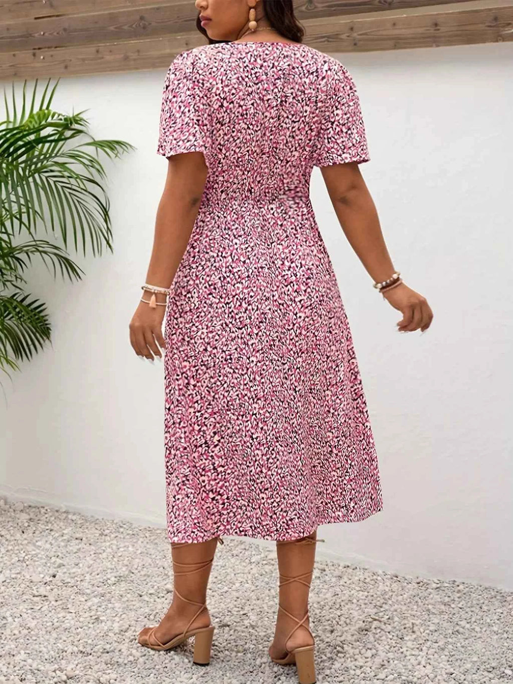 Plus Size Printed V-Neck Short Sleeve Midi Dress e128f19c9f8648ff8b086535a49f7002-Max-Origin