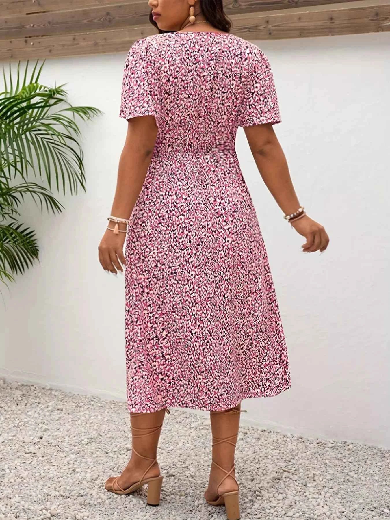Plus Size Printed V-Neck Short Sleeve Midi Dress e128f19c9f8648ff8b086535a49f7002-Max-Origin