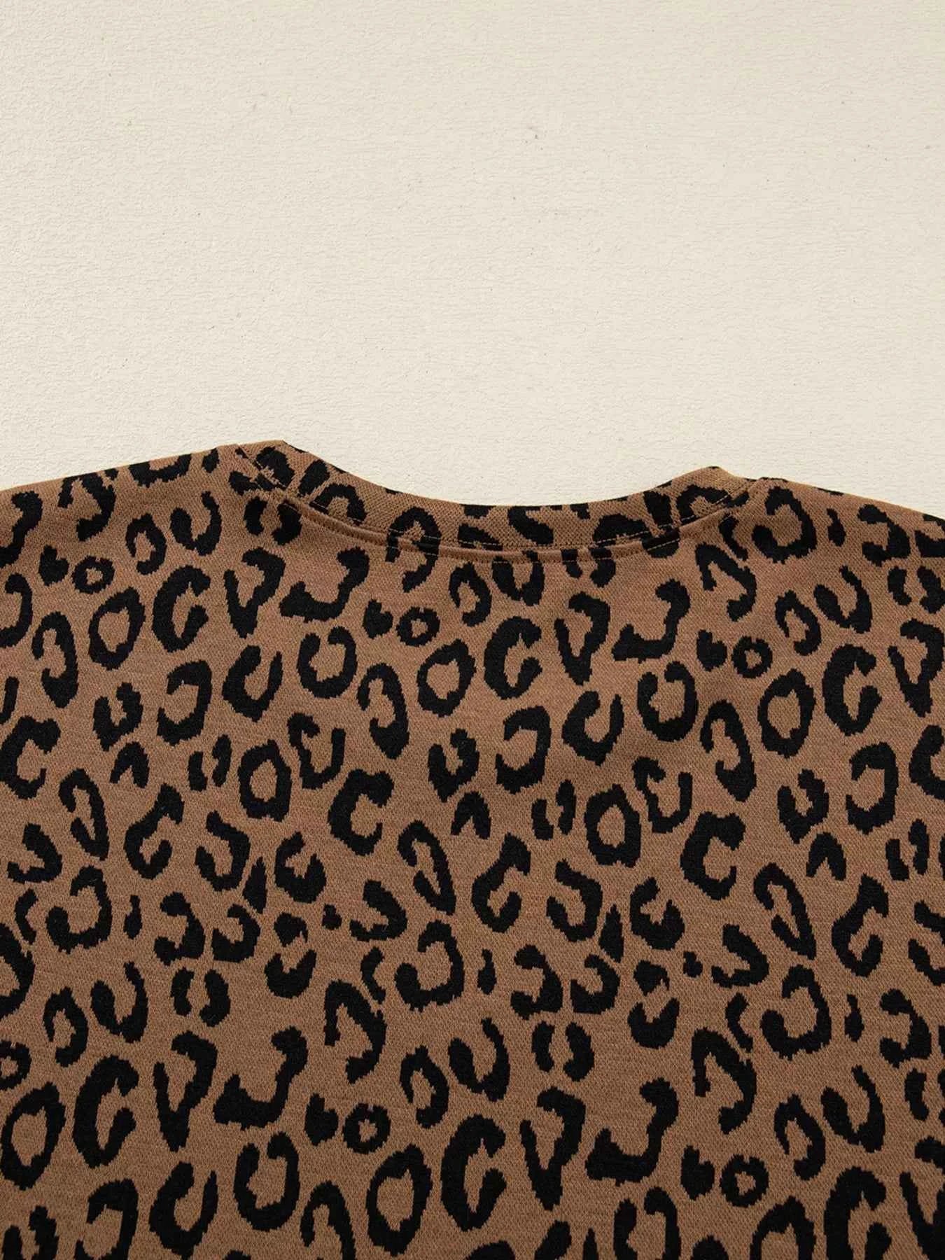 Striped Trim Leopard Long Sleeve Top Drawstring Pant Set e1e61b33278d4c36819640fef2800020-Max-Origin