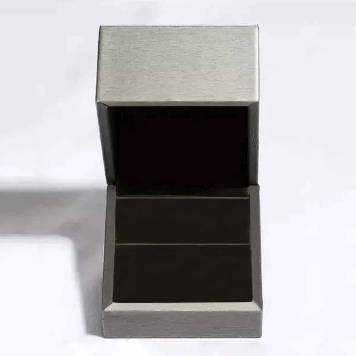 3 Carat Moissanite Square Ring e1e8c2c4-cc1e-4b0f-b0c5-1aae5e6b21ef-Max-Origin