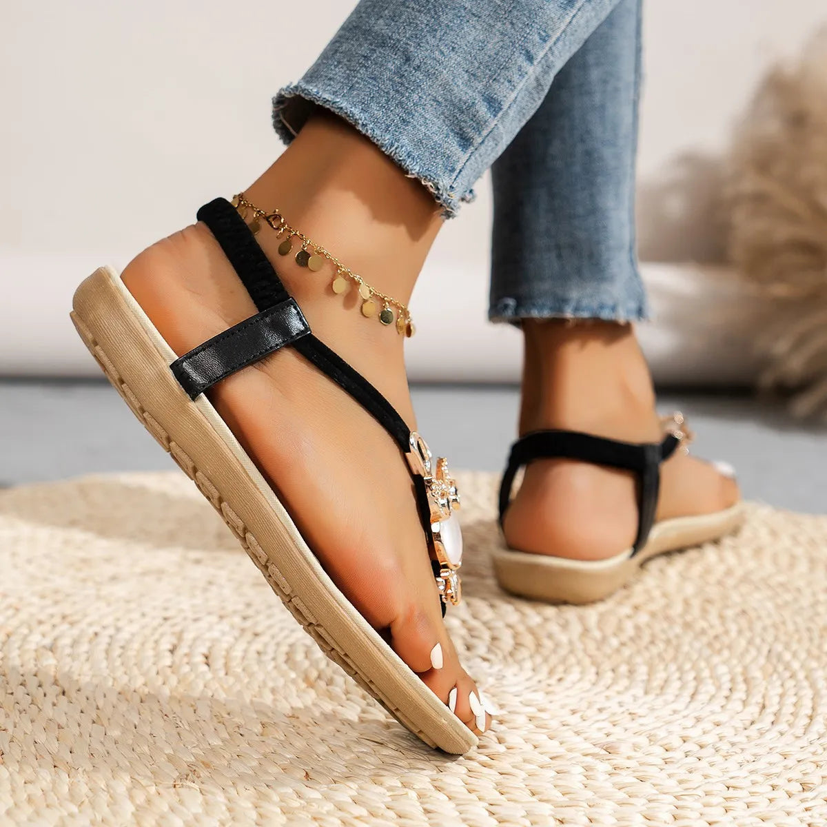 Toe Post Flats Sandals e1ecea40-6ca9-4e7a-bf1d-f519ae8f4283-Max-Origin