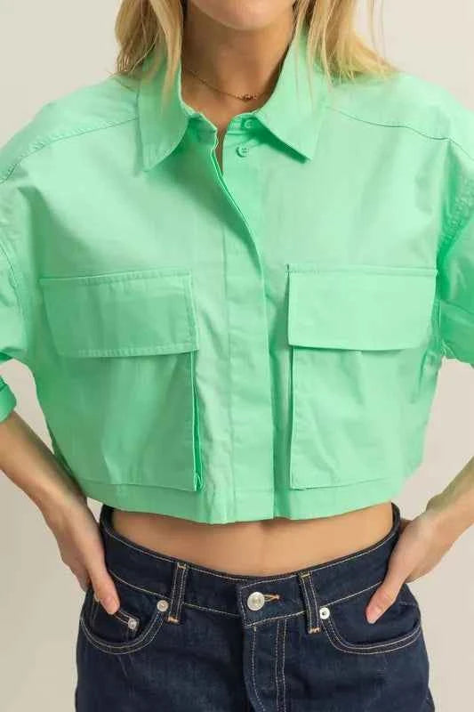 HYFVE Front Pockets Poplin Collared Neck Crop Shirt e1fffe99-58c5-4553-9945-792be4877a12-Max