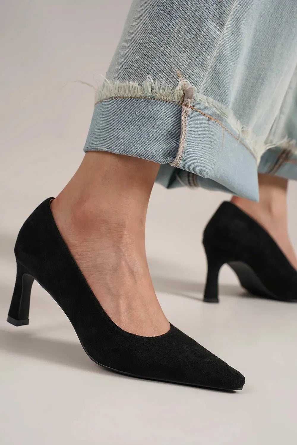 Beast Fashion Faux Suede Point Toe Pumps Black e26ebb97-4f9f-4a9f-8f22-48de0982bca2-Max