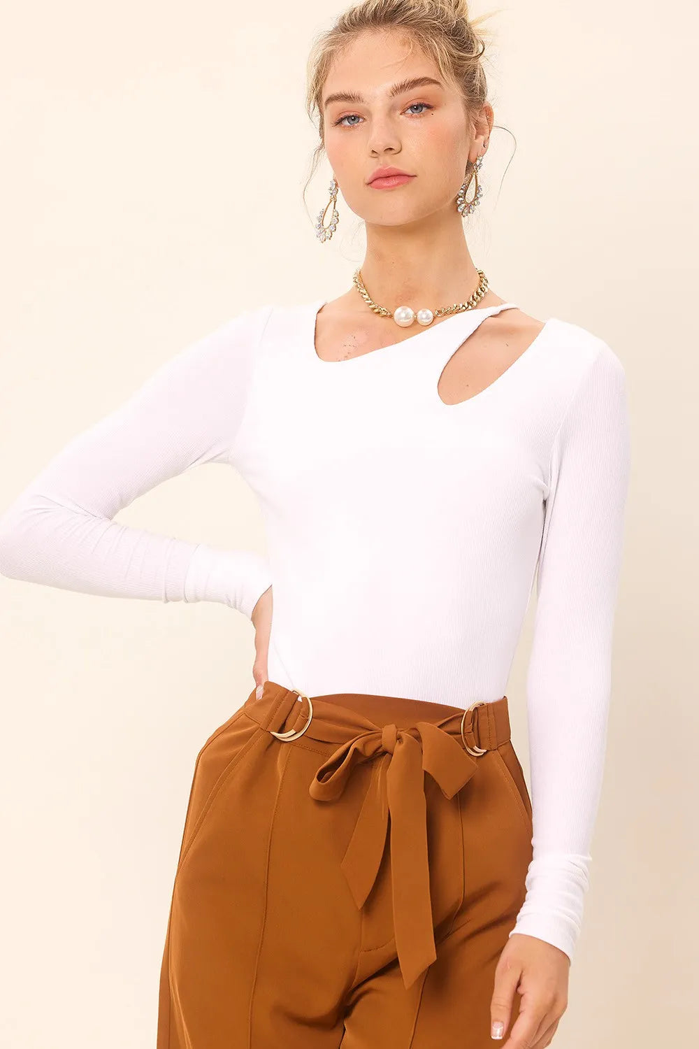 Idem Ditto Front Cut Out Long Sleeve Knit Top White e2723374-067a-41fe-9aca-cbedf5a3a149-Max