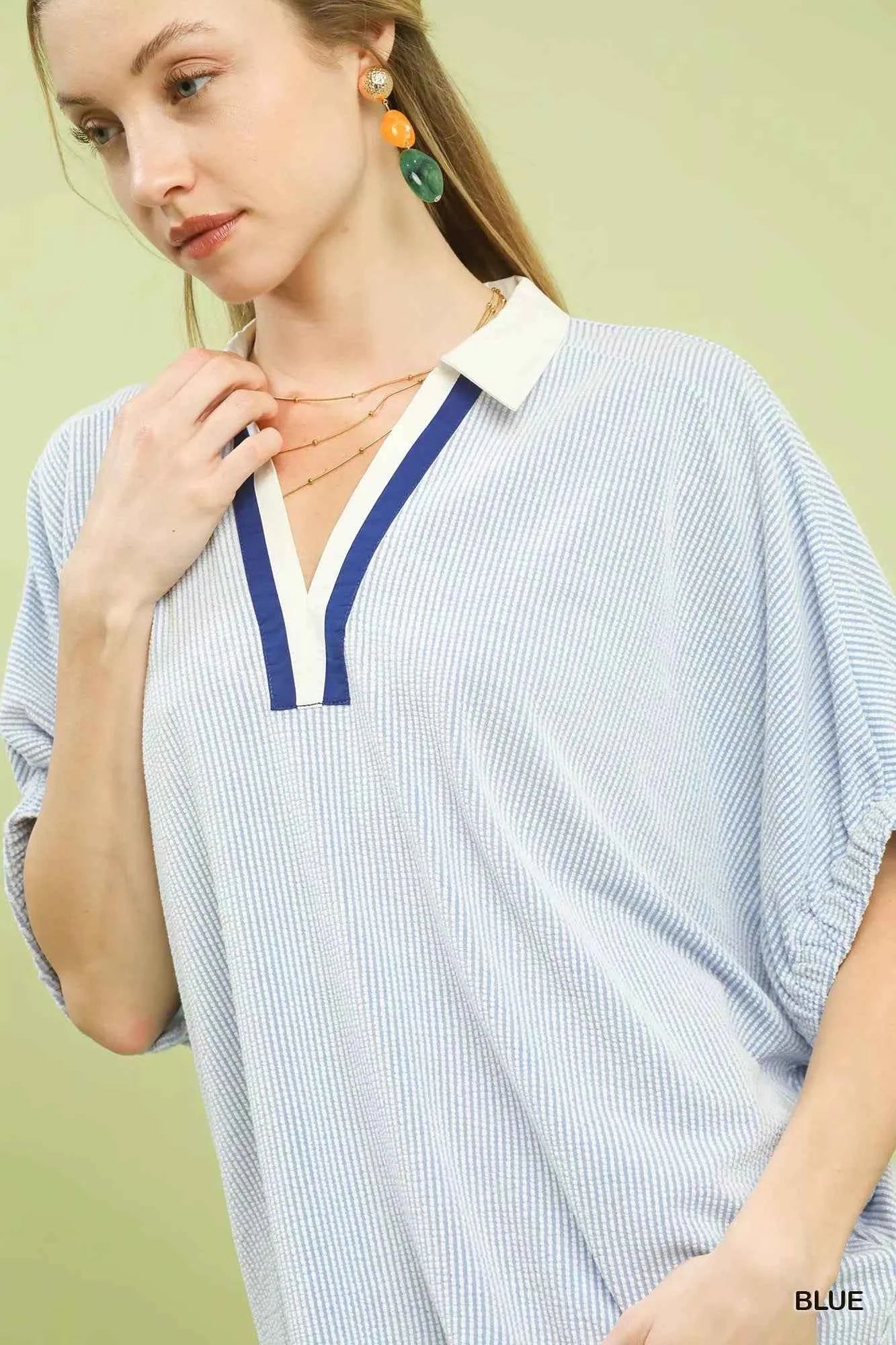 Contrast Collar V-Neck Top e2751802-9a40-4dc7-b69b-f71c16226fbd-Max-Origin