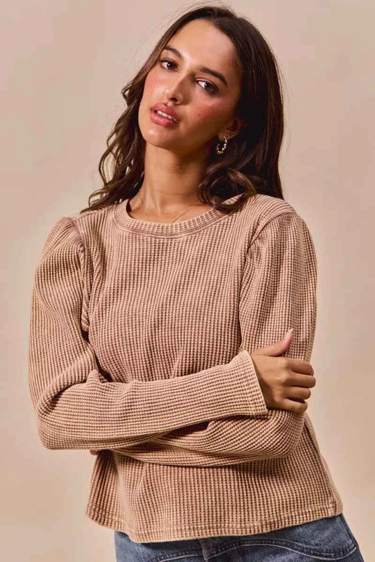 Mineral Washed Waffle Top With Puff Sleeves MOCHA e2b7679c-e76e-4f48-ba98-ea12ca97bc1e-Max-Origin