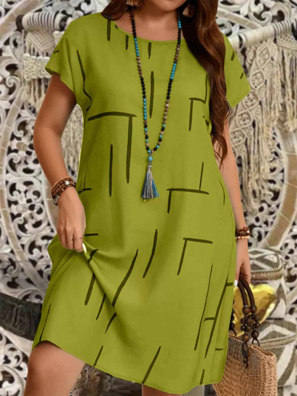 Plus Size Round Neck Short Sleeve Dress e2cb2b79d52c4e70a2809986b495fd61-Max-Origin