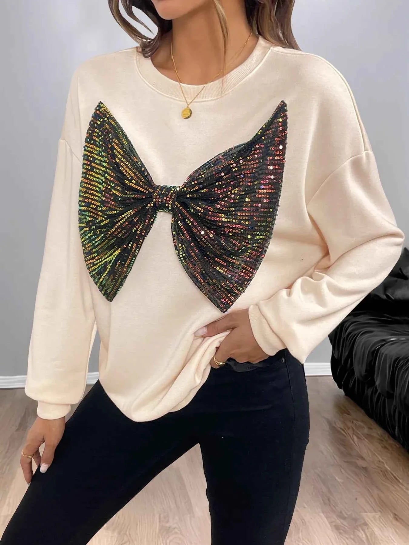 Sequined Bow Round Neck Sweatshirt e368060d78504a14802540096b904283-Max-Origin