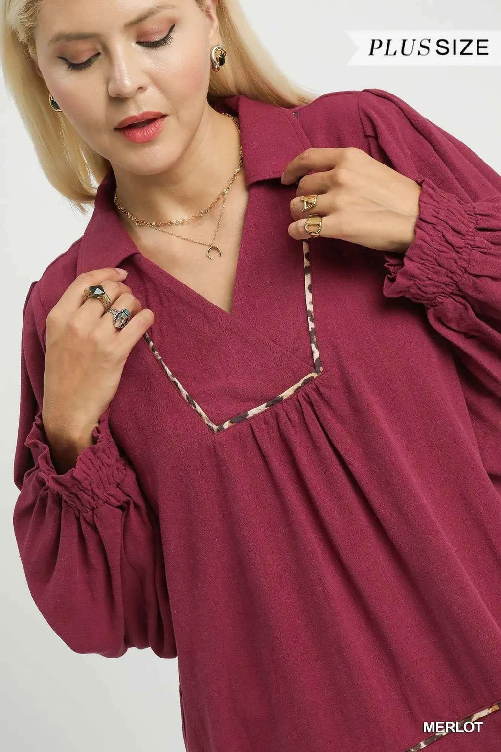 Umgee Full Size Linen Scallop Hem Blouse with Contrast Trim Plus Size e3ce65ff-8a4e-4499-9fcf-0a047b80089b-Max-Origin