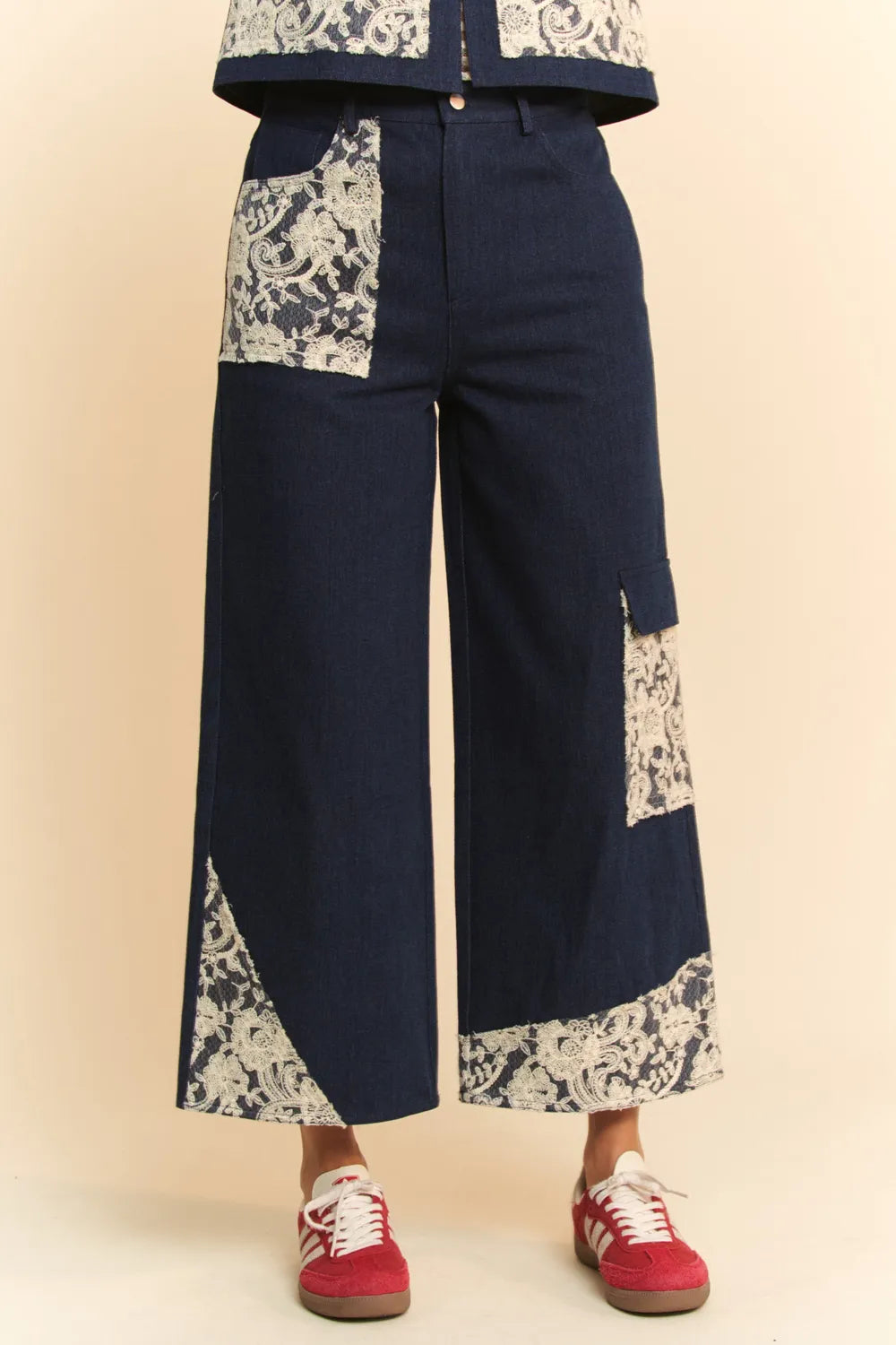 Davi & Dani Lace Applique Wide Leg Jeans e3e9957b-7b96-4d54-a89b-ca946b1f7cf0-Max