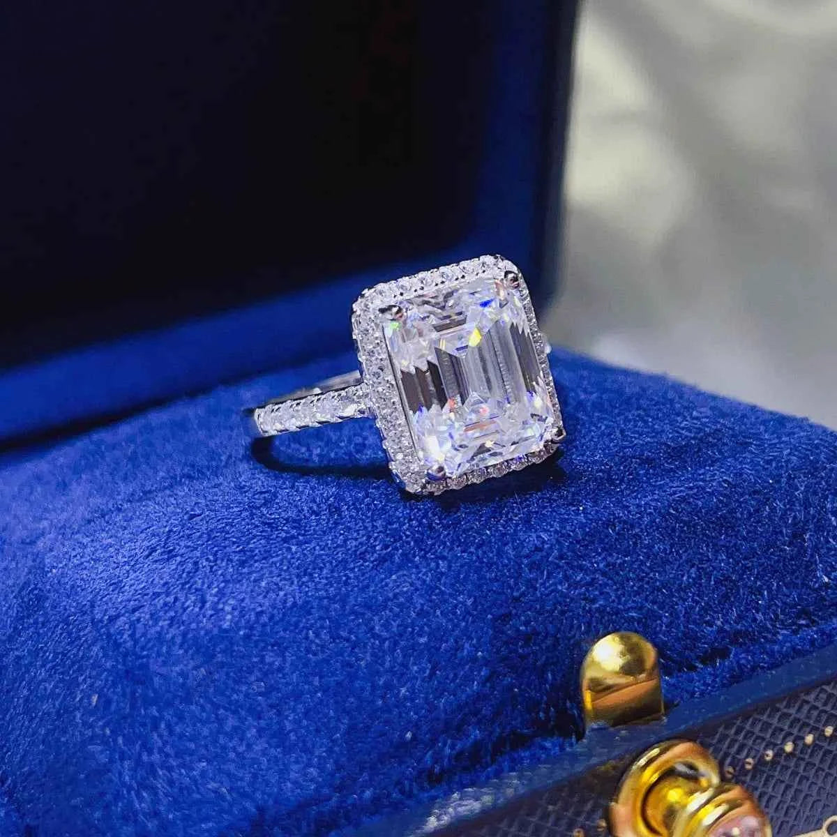 5 Carat Moissanite 925 Sterling Silver Ring e418ad5b-a553-4120-92c7-3afba07ef6e0-Max-Origin
