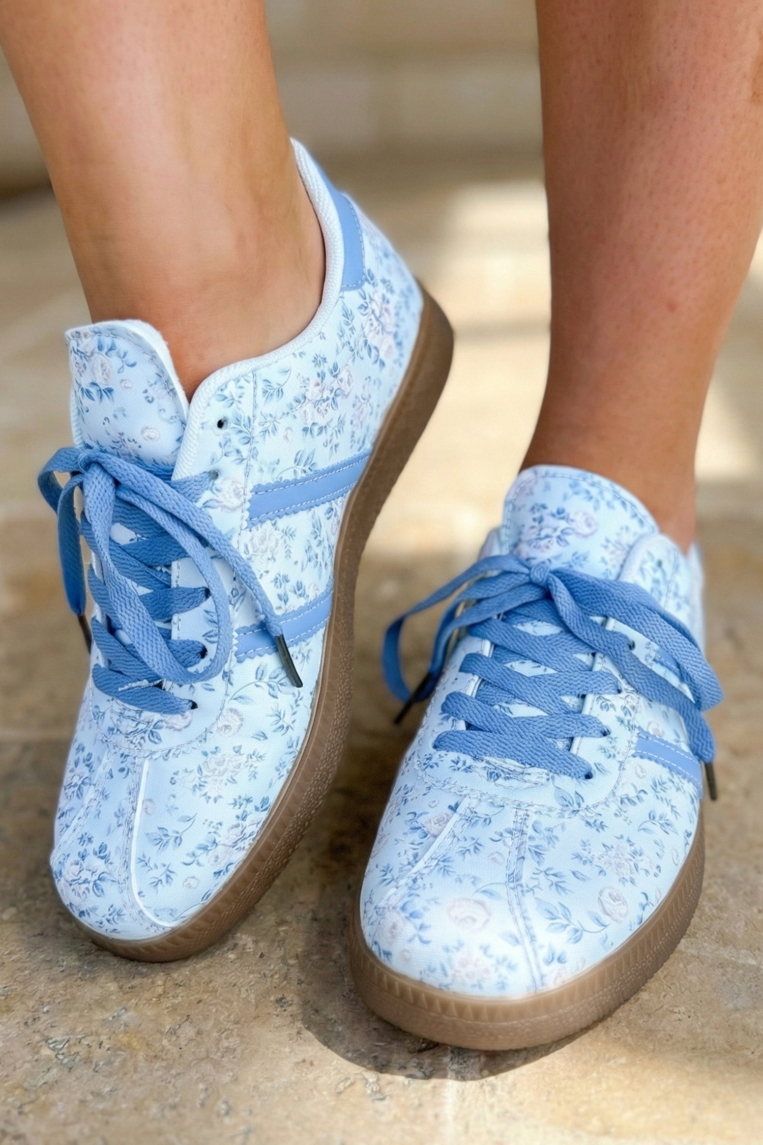 Light Blue Floral Print Lace-up PU Leather Flat Shoes e4392778571aca65