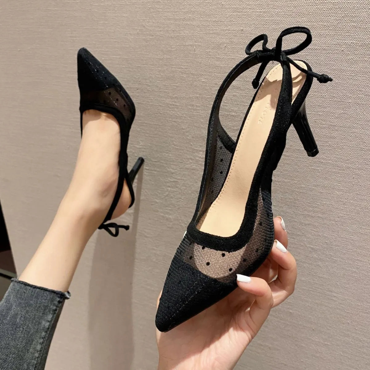 Point Toe Kitten Heels Pumps e43ca5d1-deb3-4aa7-aed0-795cf40e22d0-Max-Origin