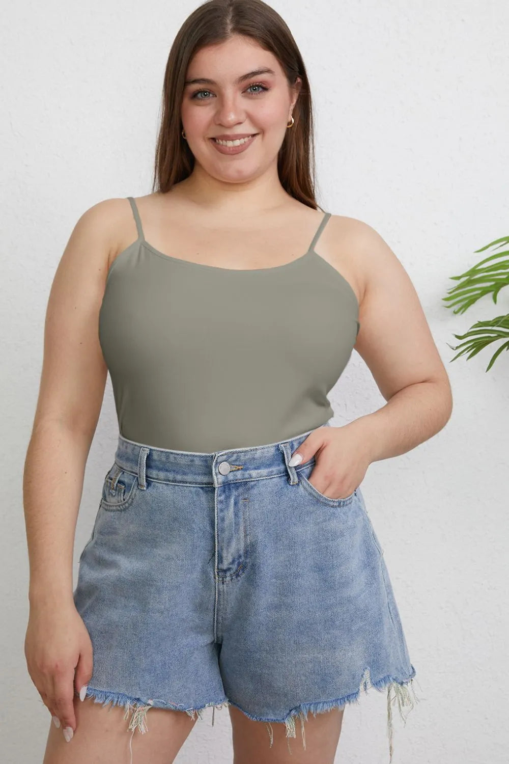 Basic Bae Full Size Round Neck Slim Cami e46f2dec-89e2-4eb9-bb3b-d35c0562736b-Max