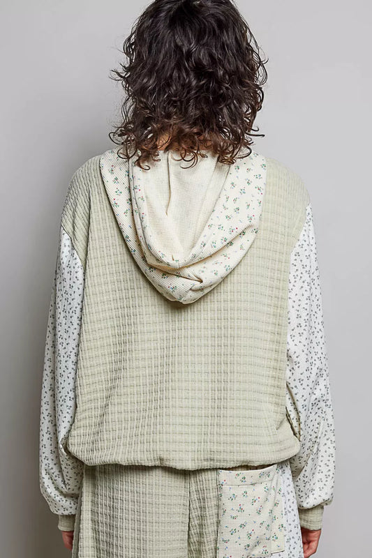 Mixed Knit Contrast Print Sleeve Hoodie with Kangaroo Pocket e4d50802-b38b-4134-bd9a-a80eb42654af-Max-Origin