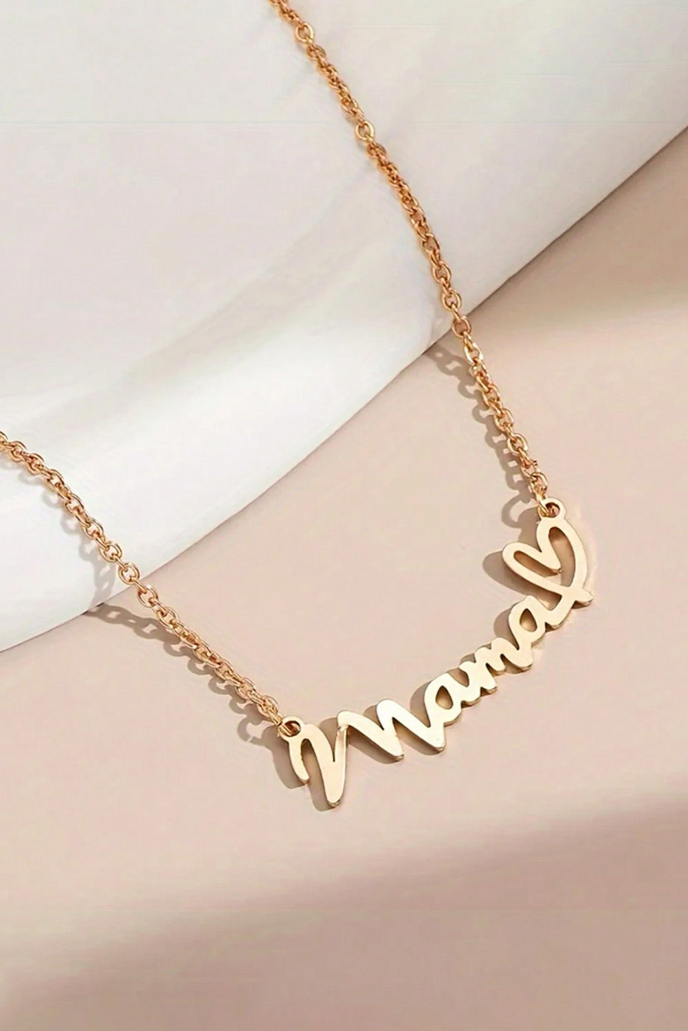 Gold Mama Letter Heart Pattern Necklace e4e234b240f3bfb6
