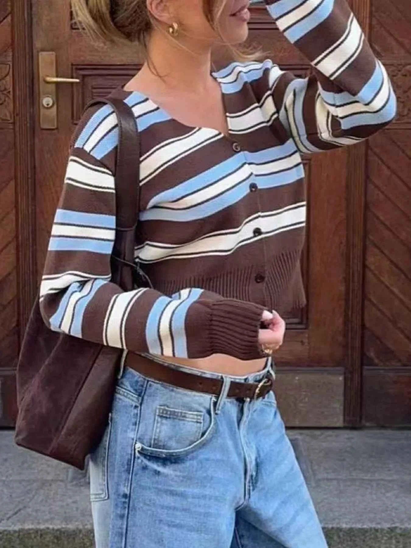 Striped Knit Cropped Cardigan e4ed7761-b5f2-418b-bfb3-e6b7154bee05-Max-Origin