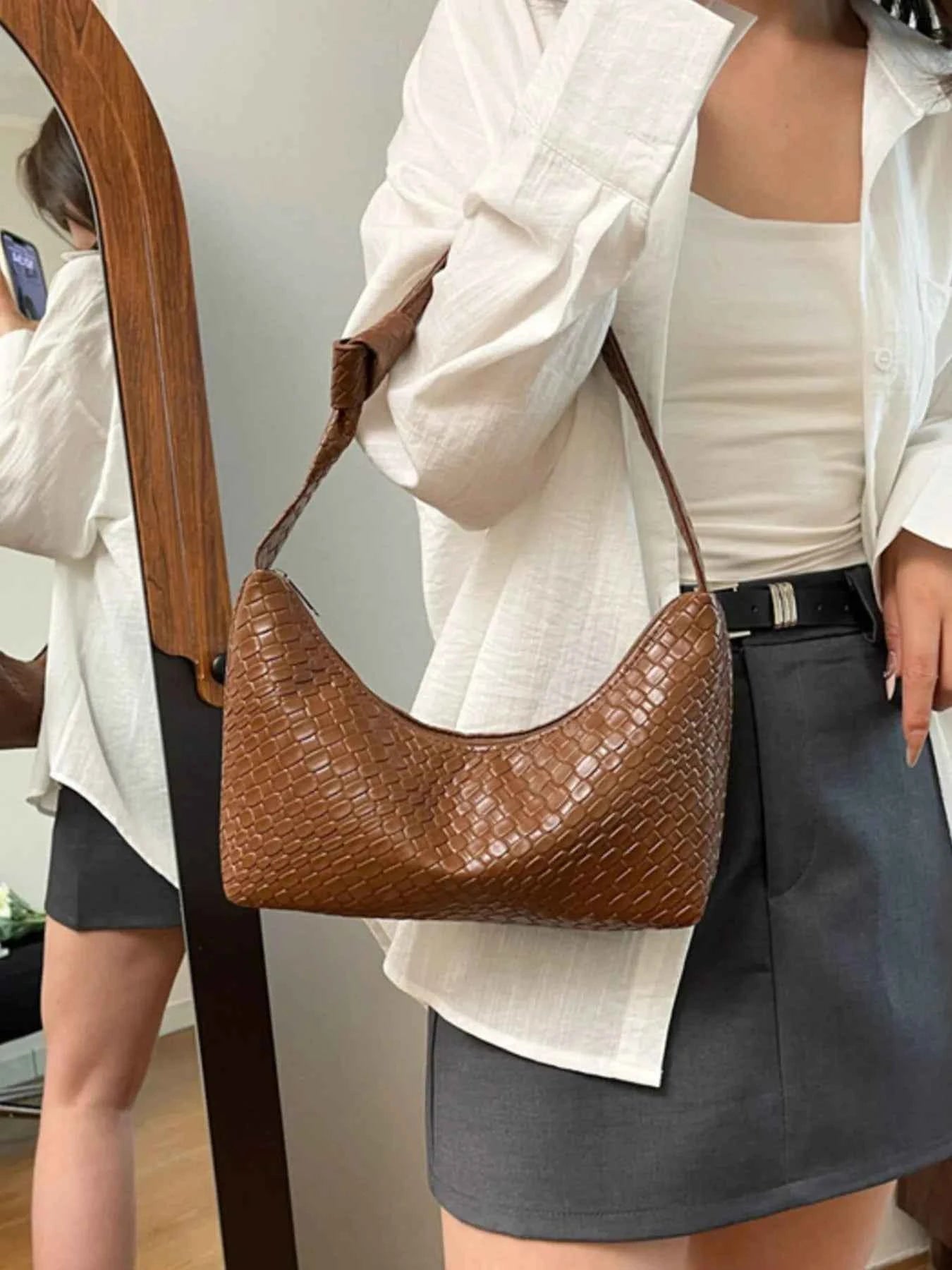 PU Leather Shoulder Bag e4fa18e2-916b-4936-9f52-18eb3068a746-Max-Origin