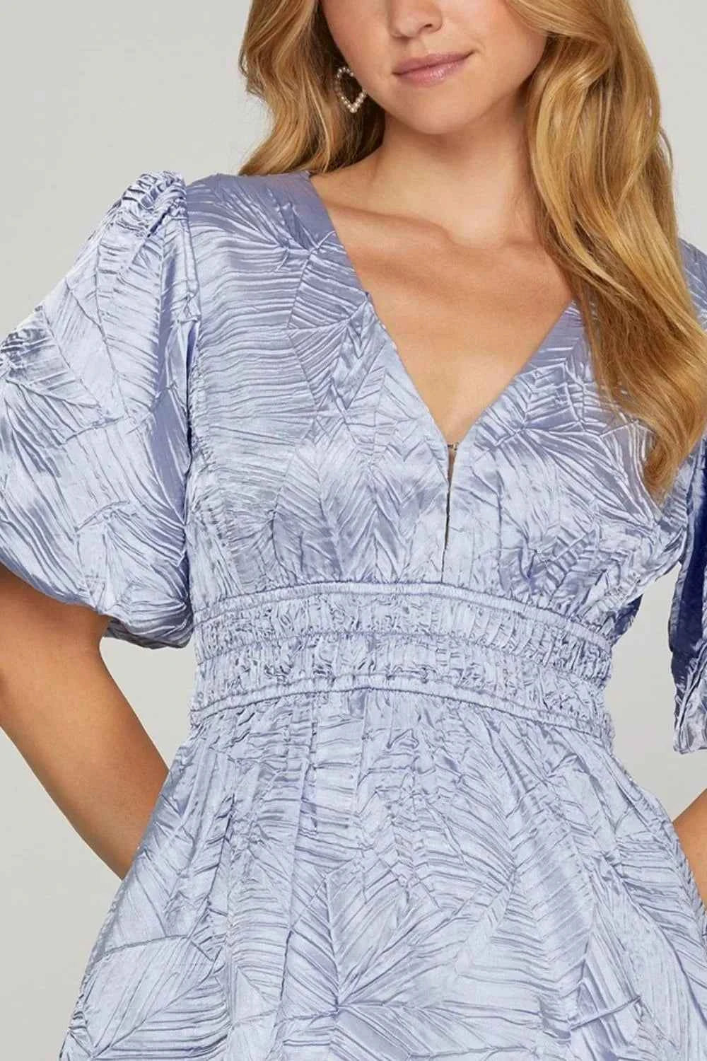 She + Sky Crinkle Woven V-Neck Balloon Sleeve Mini Dress e52d96ea-0fce-437e-96c8-d5bedbc4a36b-Max