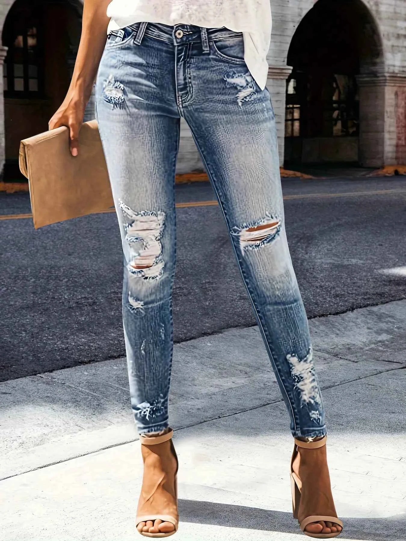 Distressed Skinny Jeans e55a9bc4719a431da4bd2524955e1dc1-Max-Origin