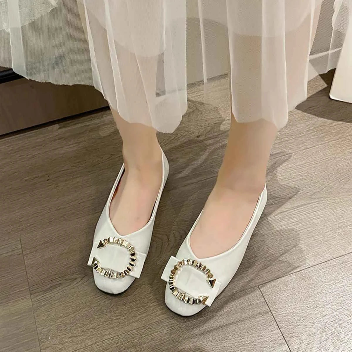 Square Toe Flat Slip-Ons e56c83e3efc44e53a7b4d48664c271d7-Max-Origin