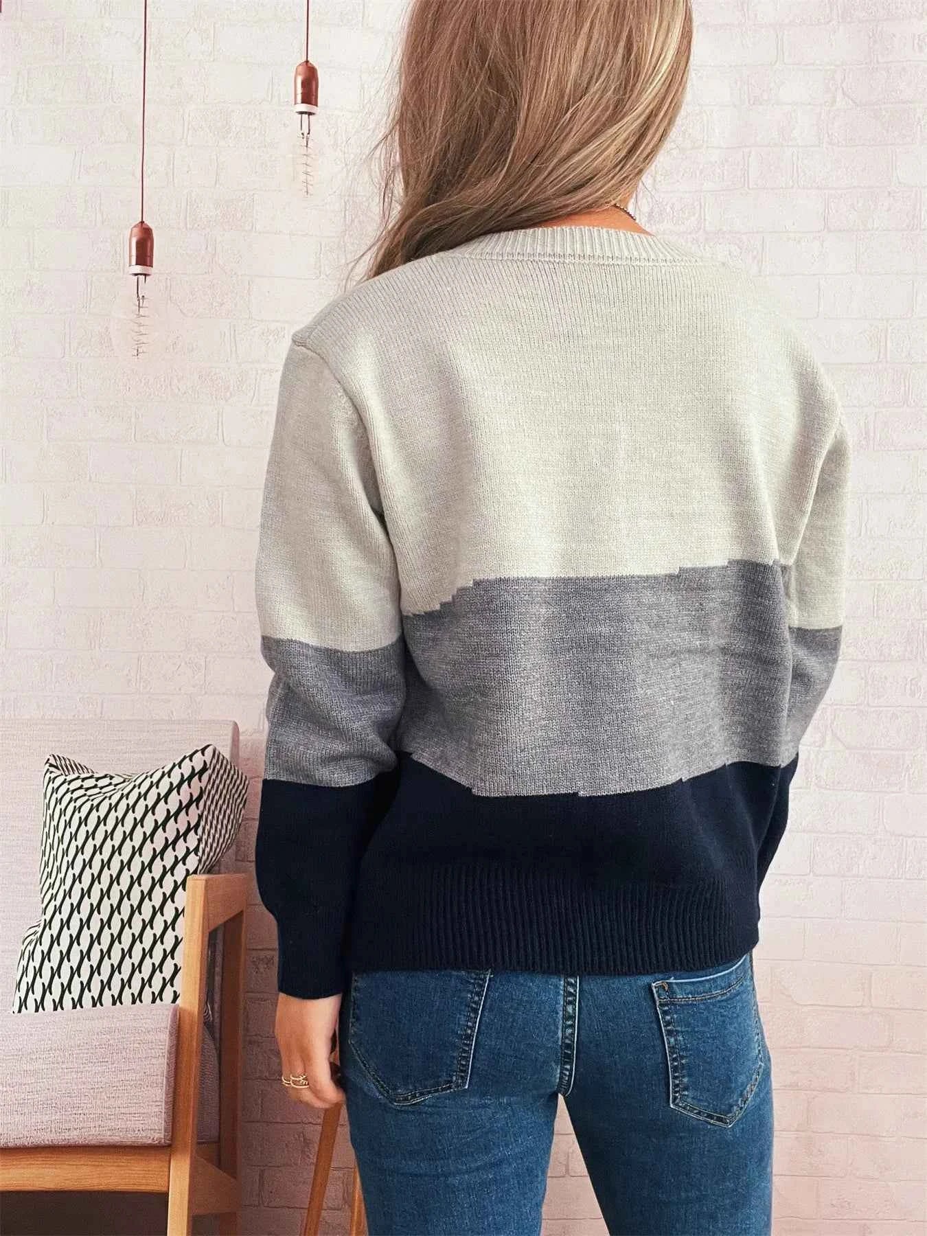 Color Block Button-Up Cardigan e590345db5294ac1bb89f61f1c7e1eff-Max-Origin