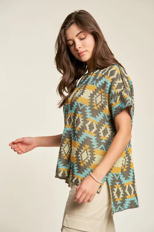 High-Low Geometric Round Neck Knit Top e5942426-c3d3-4bf7-be37-3d11f08fd8fb-Max