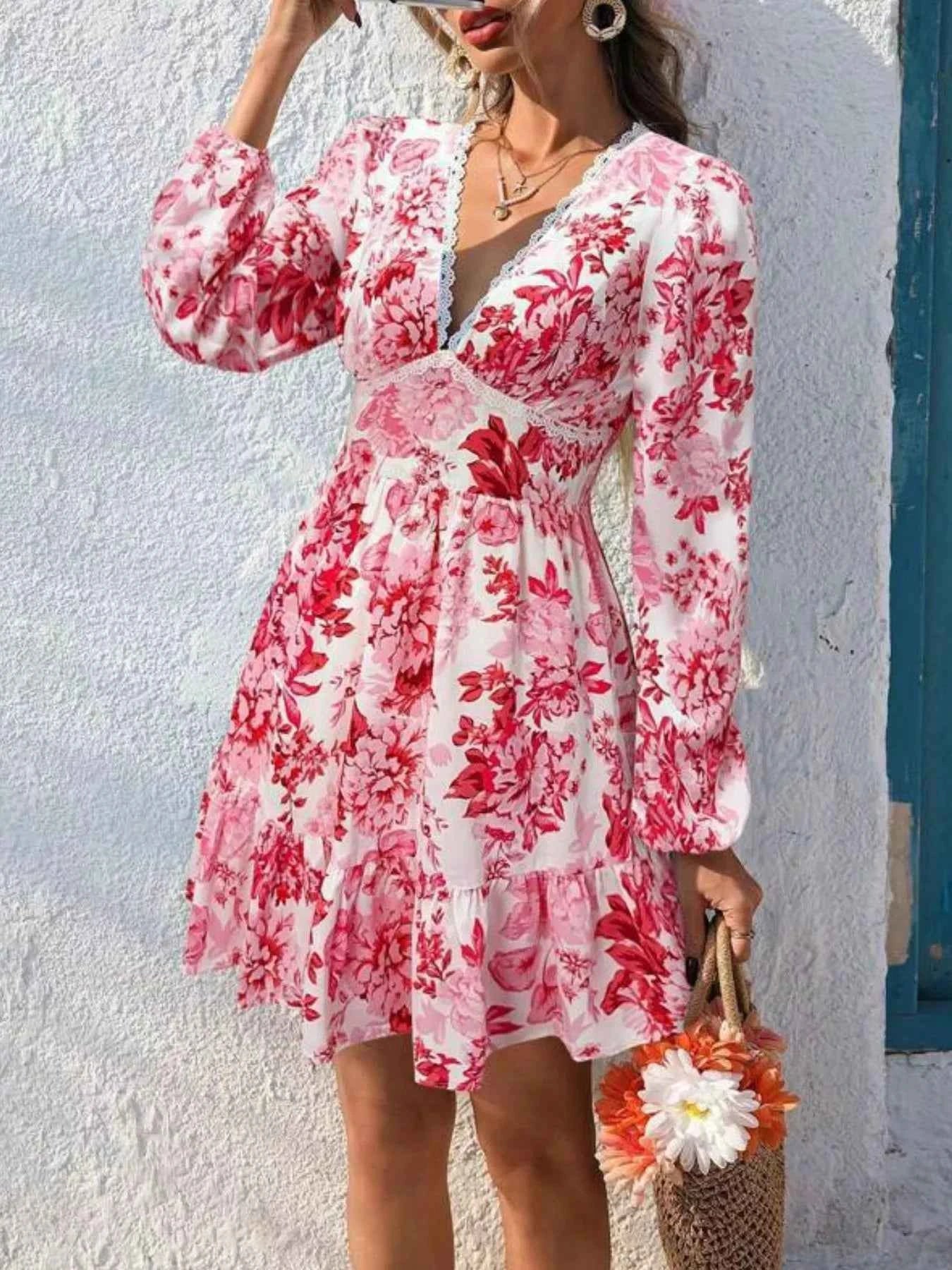 Full Size Floral V-Neck Long Sleeve Dress Plus Size e5ce33df-425a-4ae6-8161-47bfed891774-Max-Origin