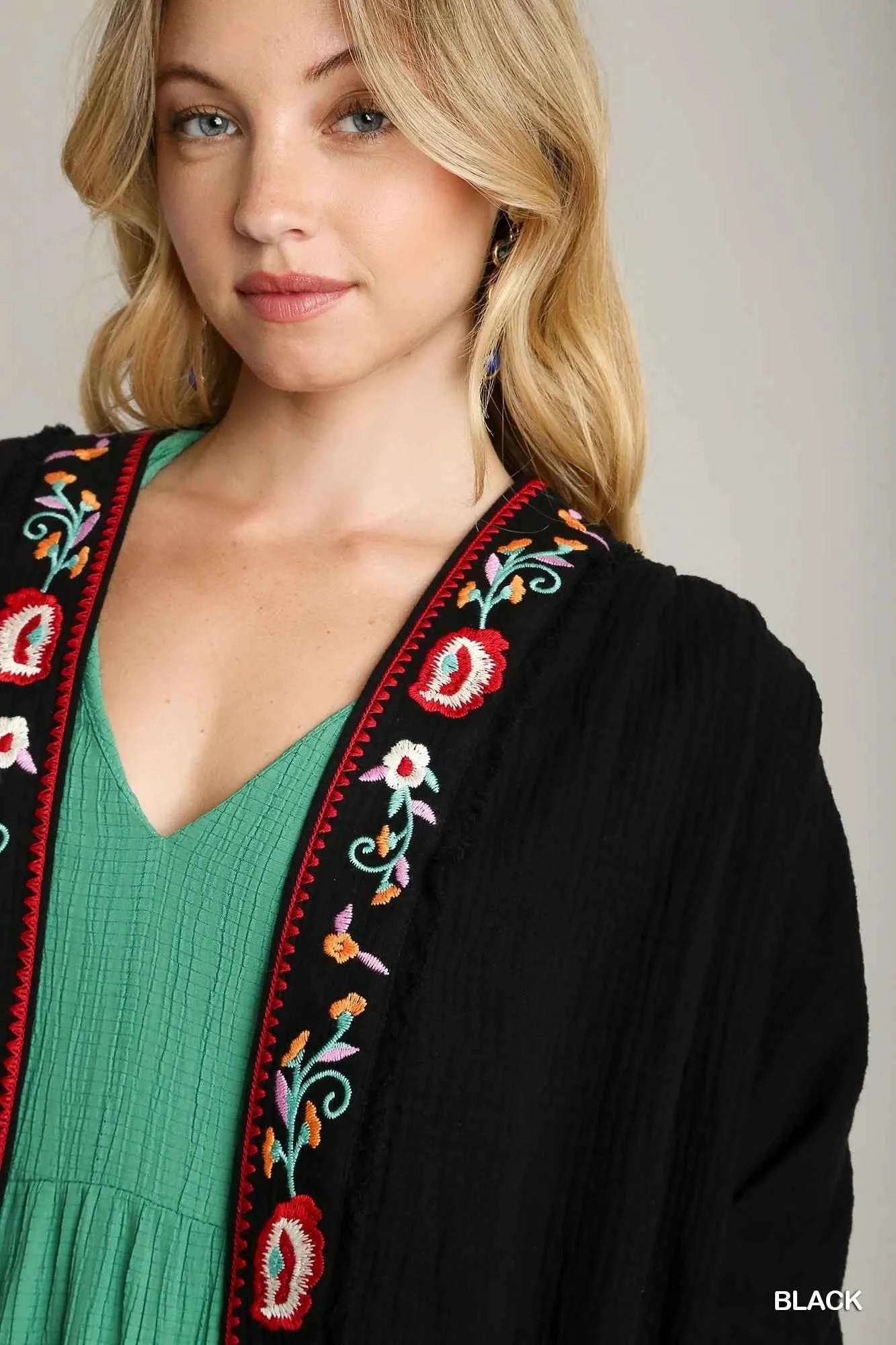 Embroidery Open Front Kimono with Pleated Shoulder Detail e5d1854f-a3aa-4b6c-b90c-8b8cd3f8b408-Max-Origin