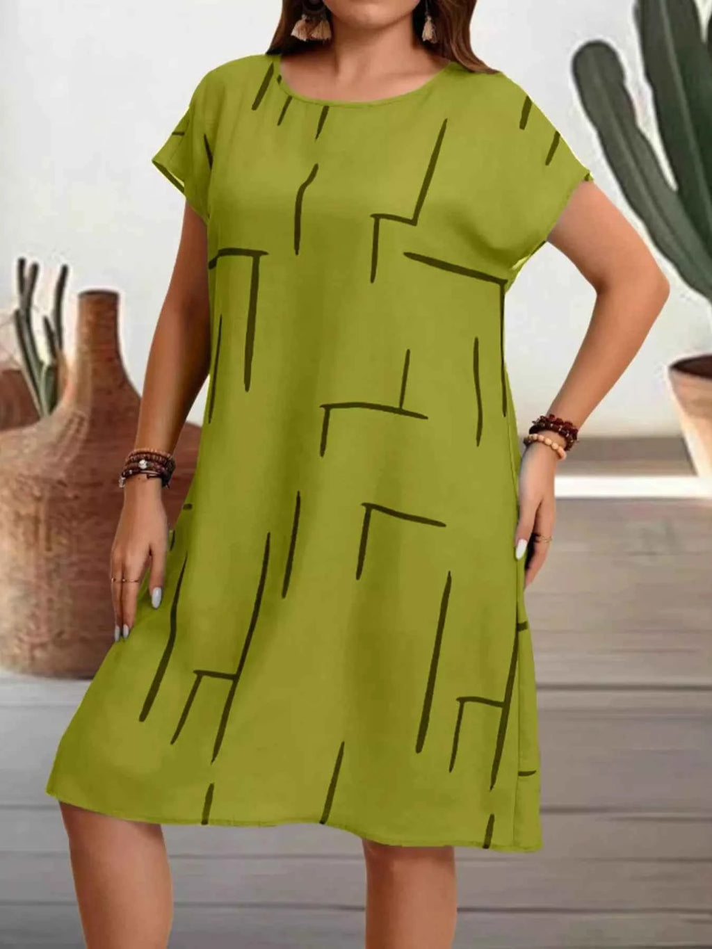 Plus Size Round Neck Short Sleeve Dress e644e8f35d87463d9acd15aa8a93fc7c-Max-Origin