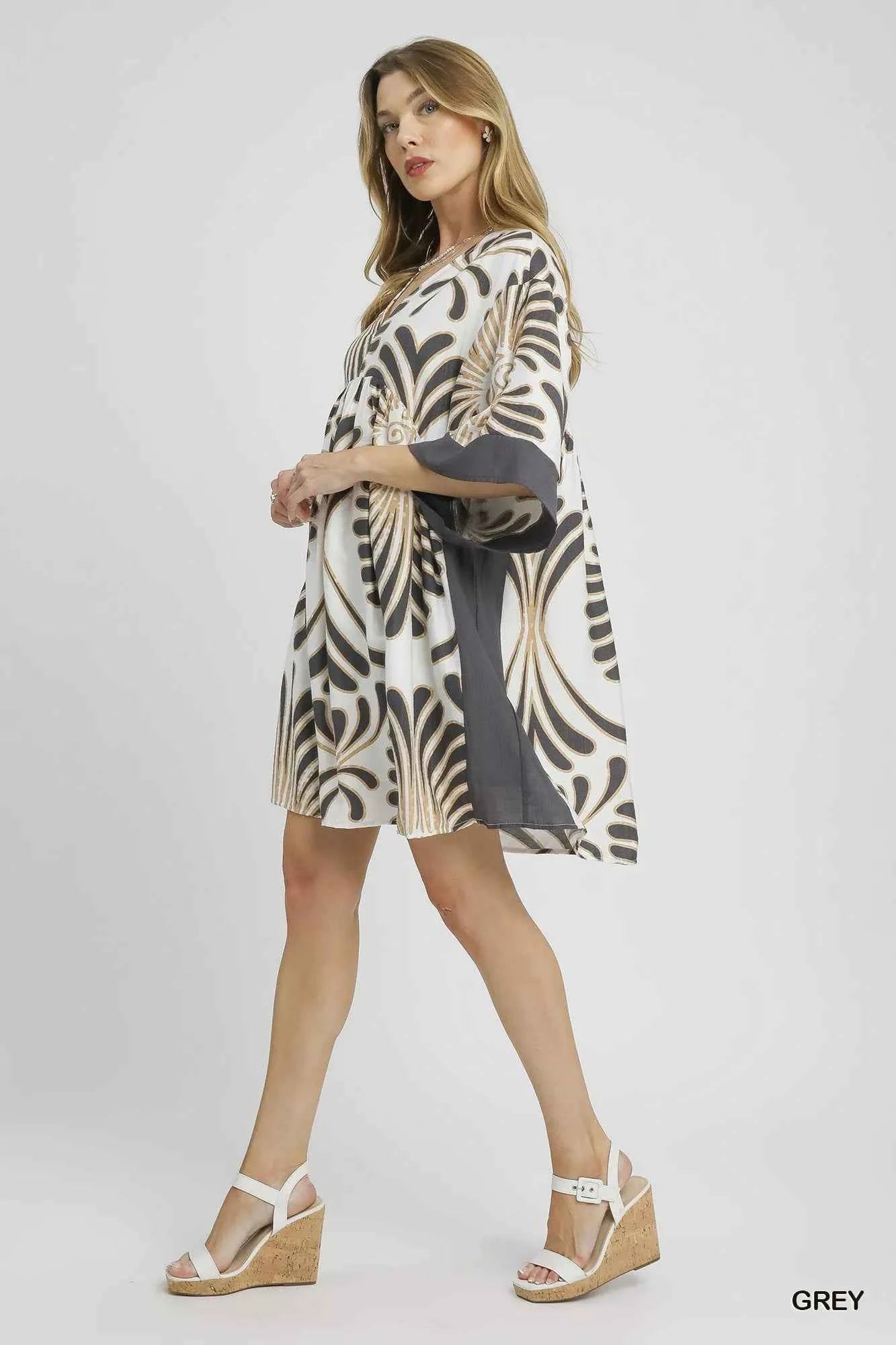 Abstract Print Kimono Sleeve Mini Dress e6a1eb01-3b87-432e-b398-0e84121b0919-Max-Origin