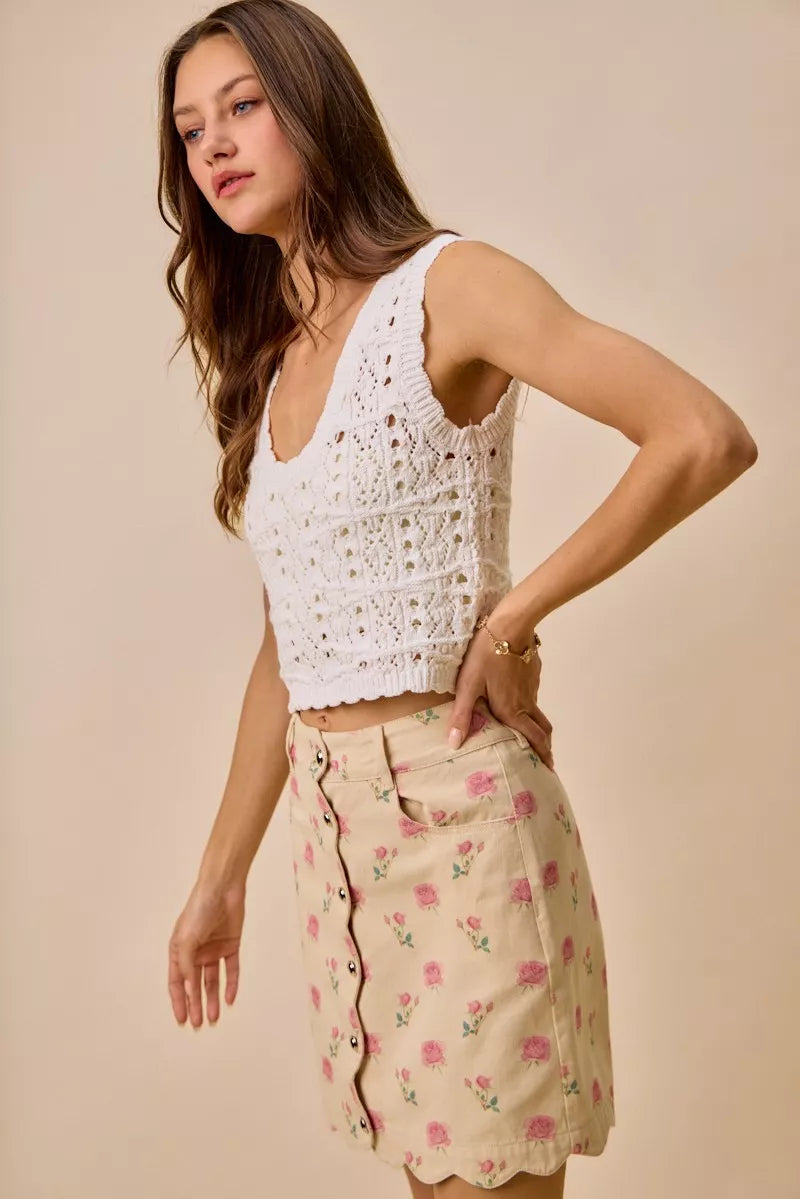 SO ME Floral Rose Print Cotton Twill Scallop Mini Skirt e6ad4828deb943e7bd72d66686f573c4-Max-Origin
