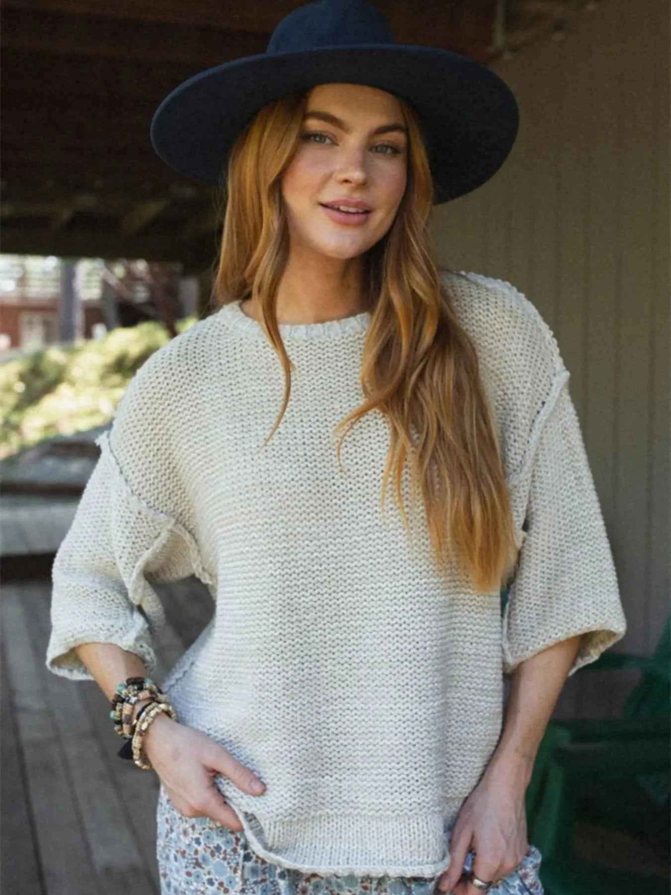Round Neck Oversized Knit Top with Relaxed Fit e6b6f93a-b8ce-4af4-a0b0-9df3447eaab8-Max-Origin