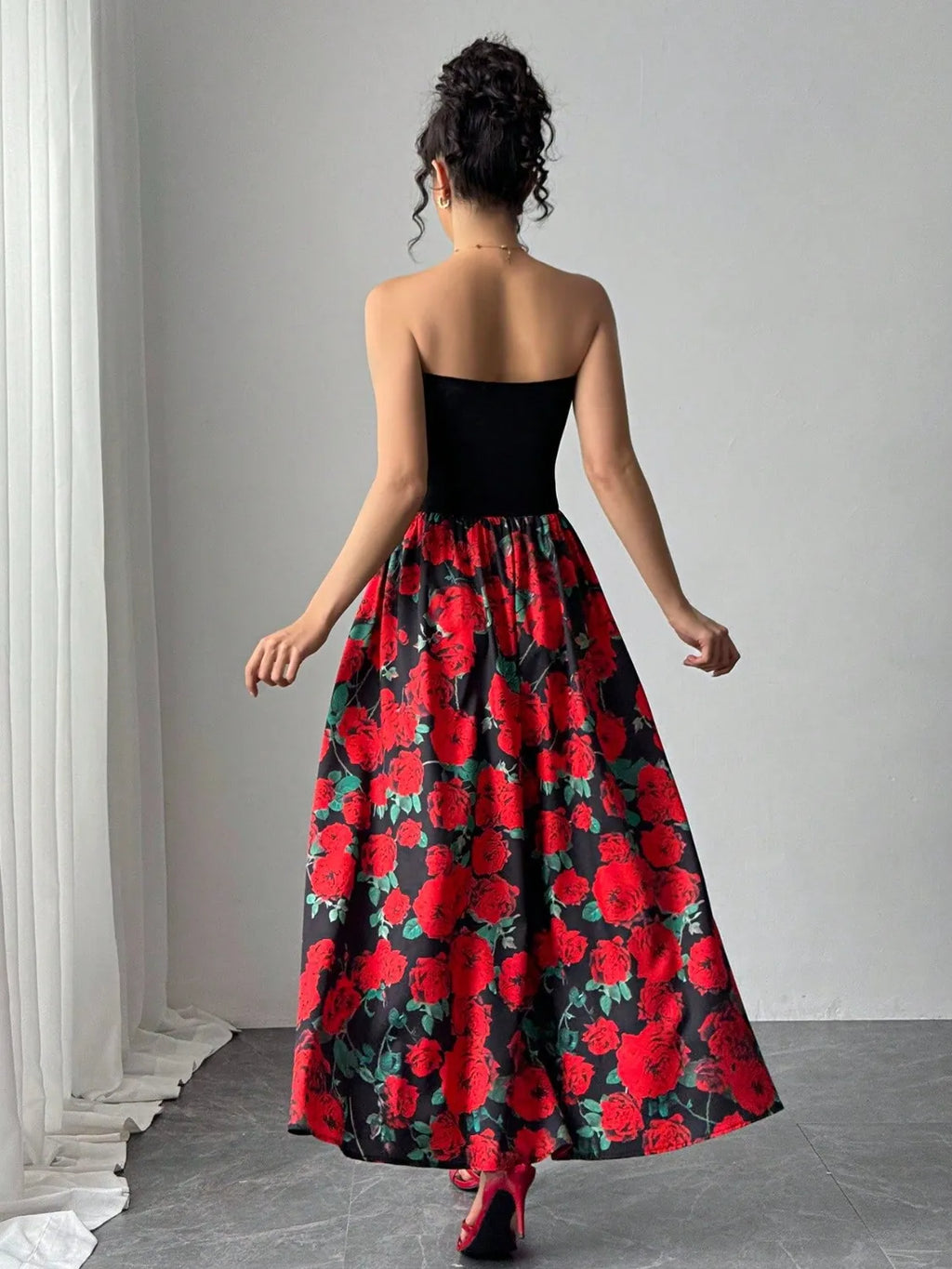 Floral Tube Maxi Dress e6d6da93-114e-4fe3-a6c8-3333c2f348e9-Max-Origin