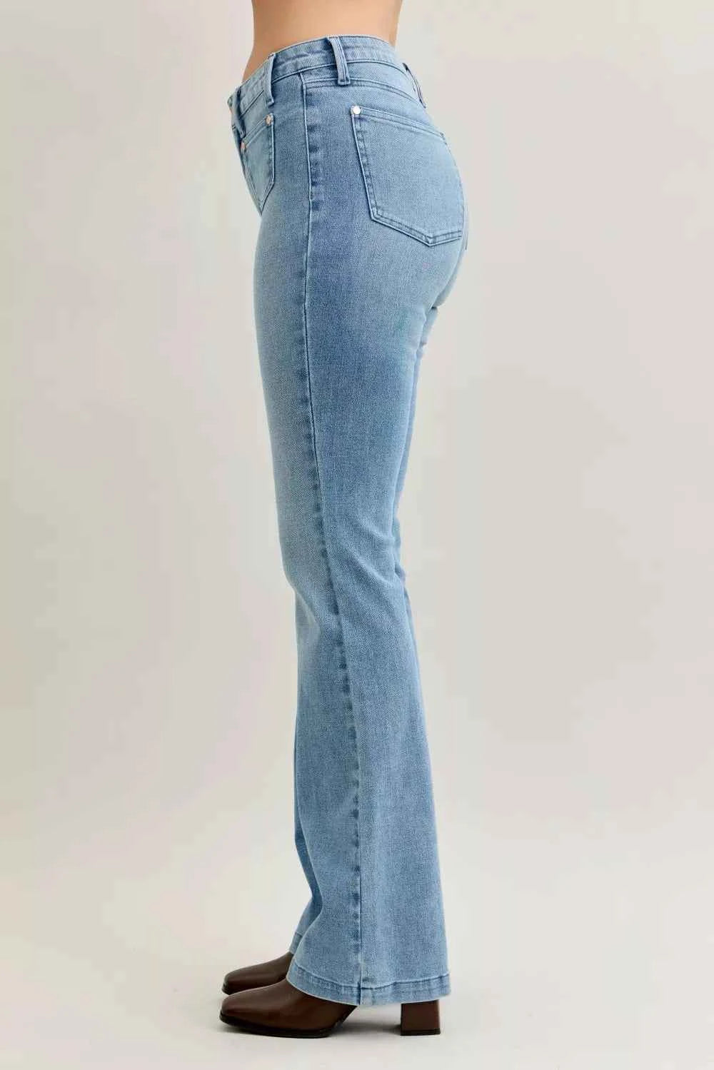 Judy Blue Full Size Mid Rise Bootcut Jeans with Contrast Wash & Front Patch Pockets Plus Size e7447489056e498c99e696dbe87204a9-Max-Origin