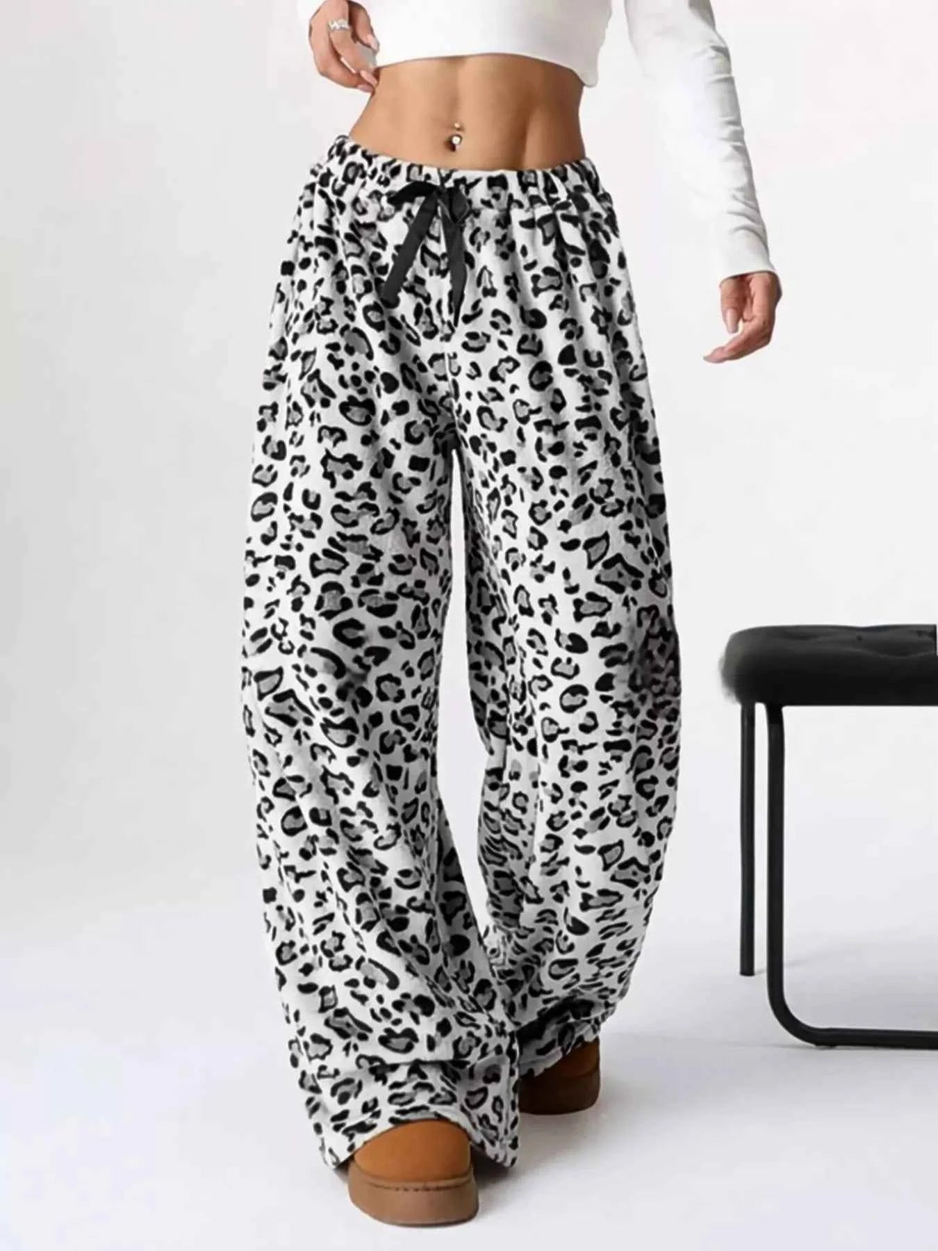 Leopard Wide Leg Pants e7bed5a113f34b4993d49b6ae55c3952-Max-Origin