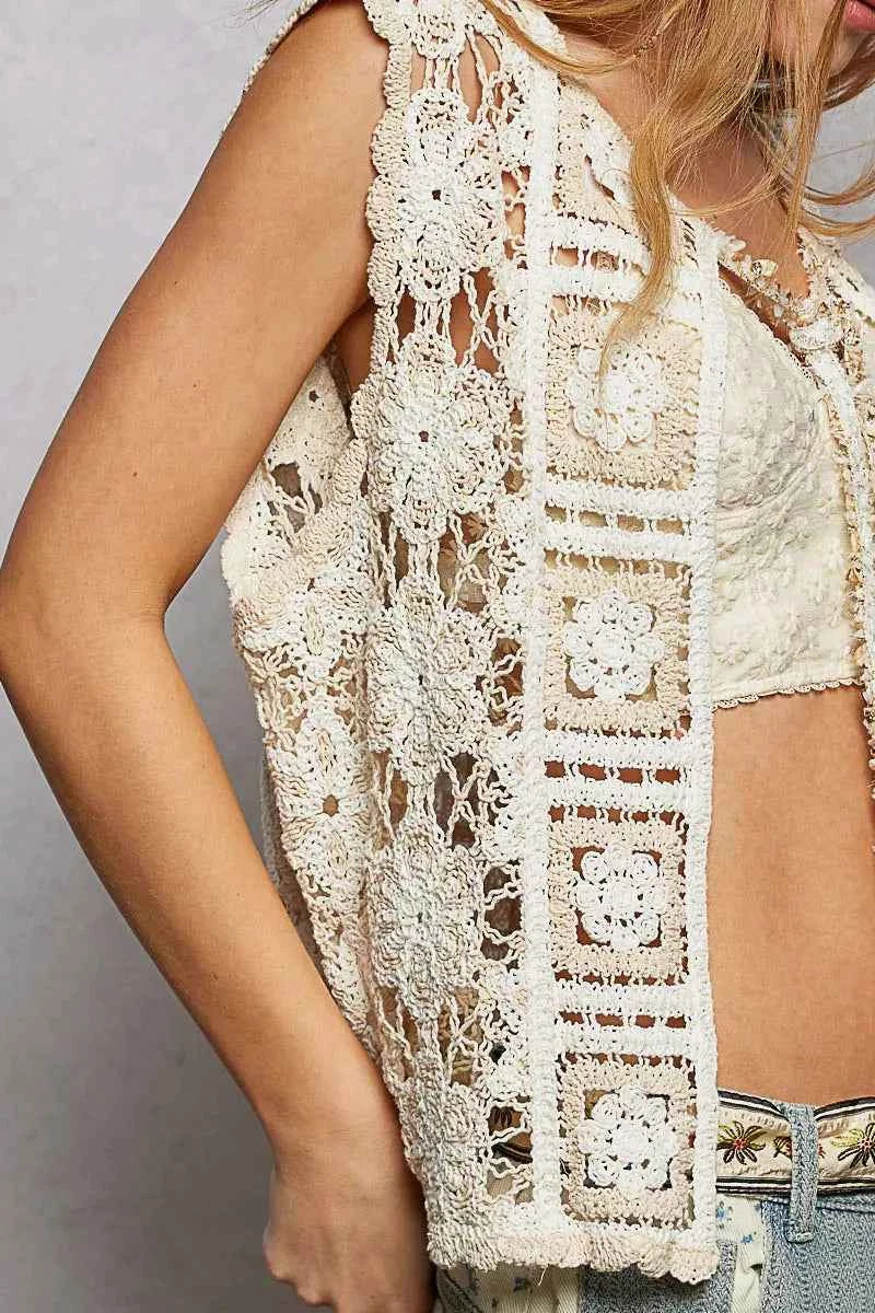 POL Tie Front Floral Pattern Crochet Vest with Scalloped Edge e7fbc310-2e0c-4b75-9f2e-fb701ac0b8c1-Max-Origin