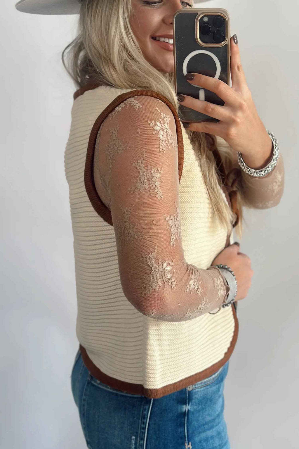 White Horizontal Ribbed Knit Contrast Trim Ties Front Sweater Vest e818b30596f3a170